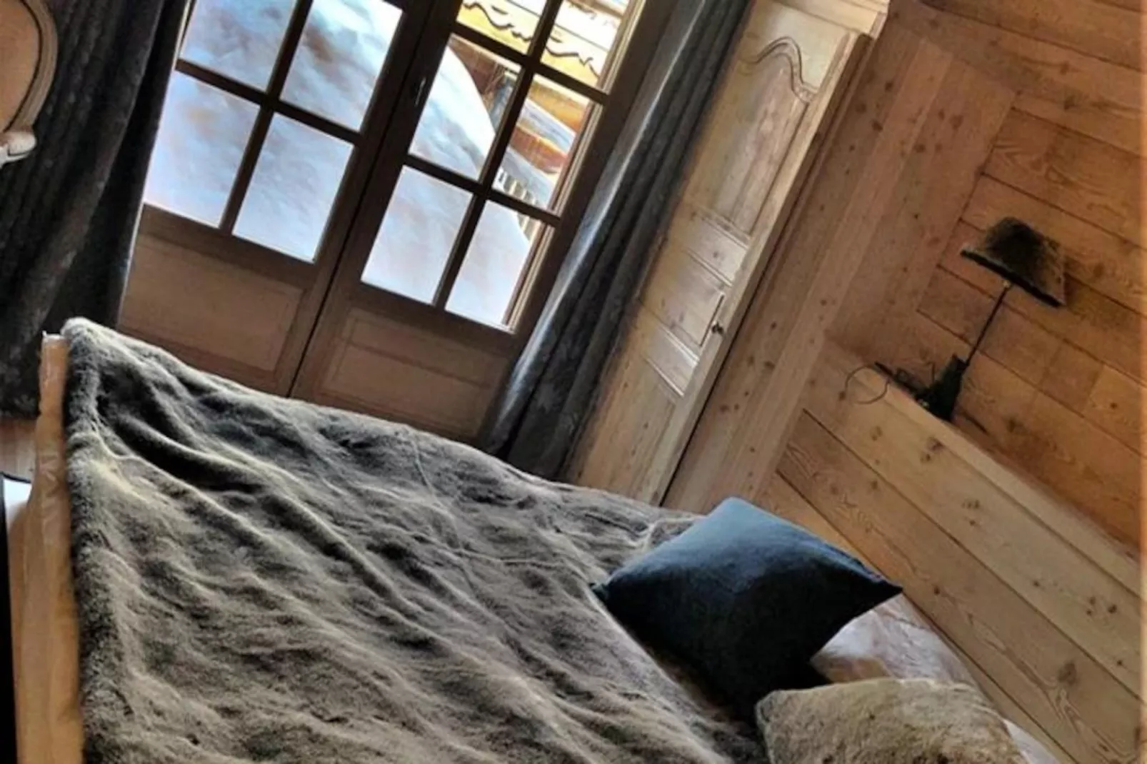 Chalet Pic Bayle-Image-tags.