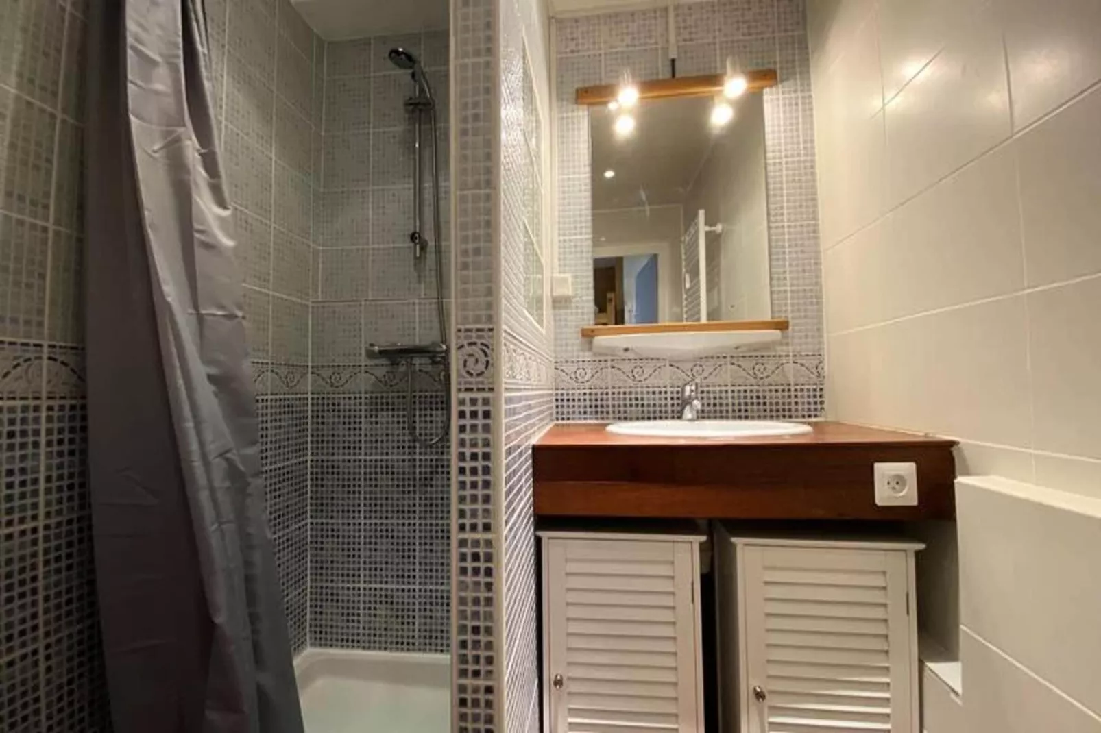 Résidence Myosotis-Badkamer