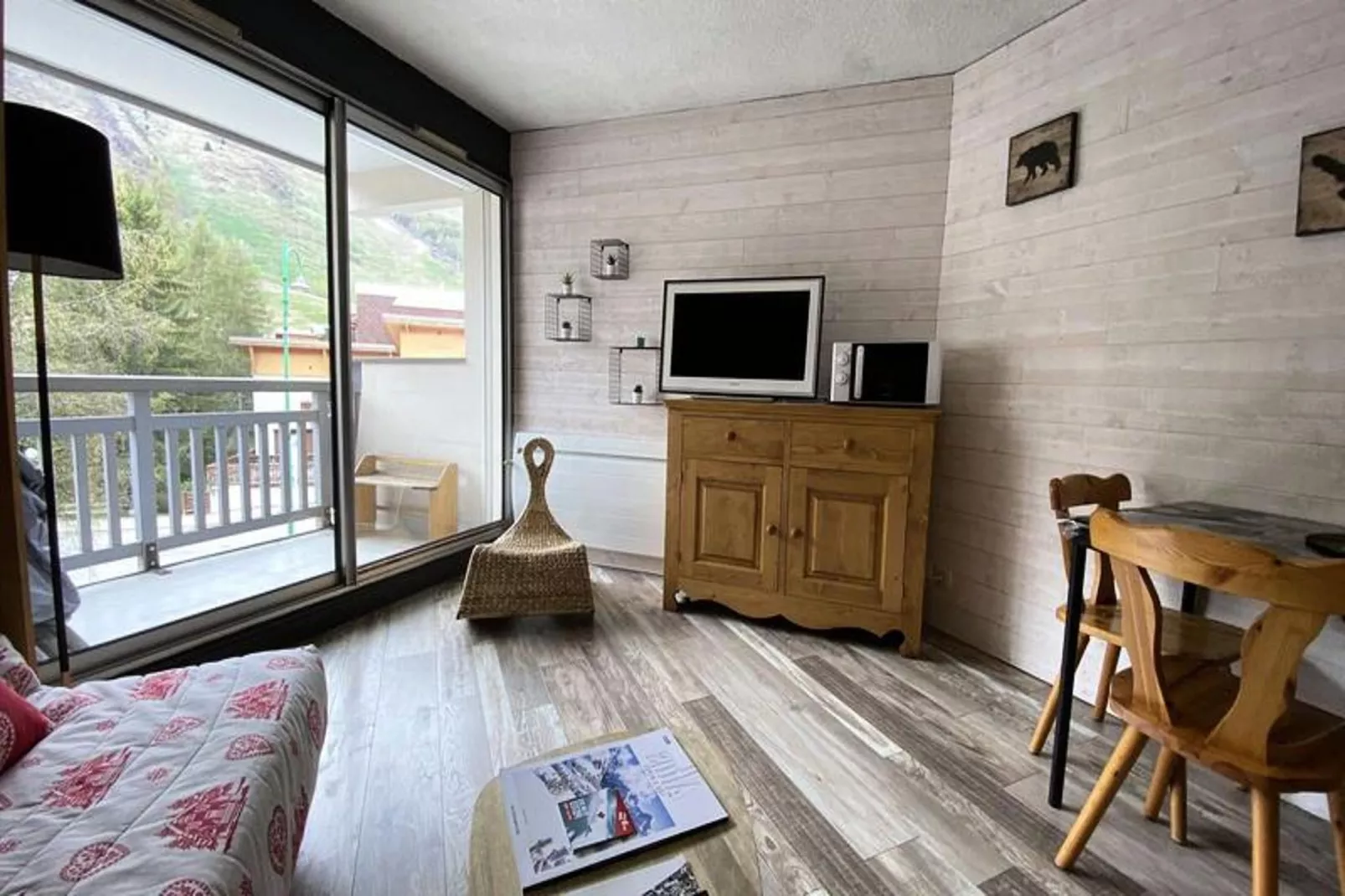 Résidence Kandahar-Eetkamer