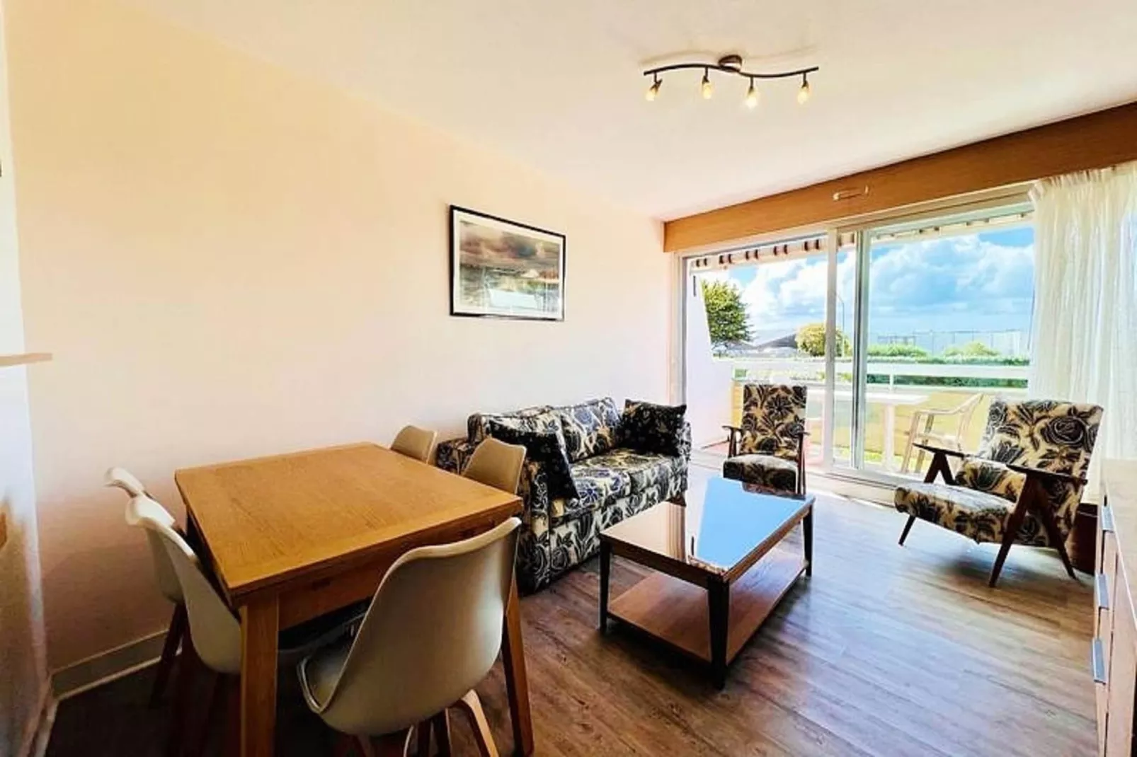 Résidence Conguel-Eetkamer