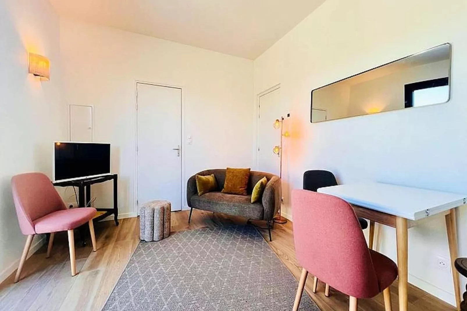 Résidence 20 Boulevard Anatole France-Eetkamer