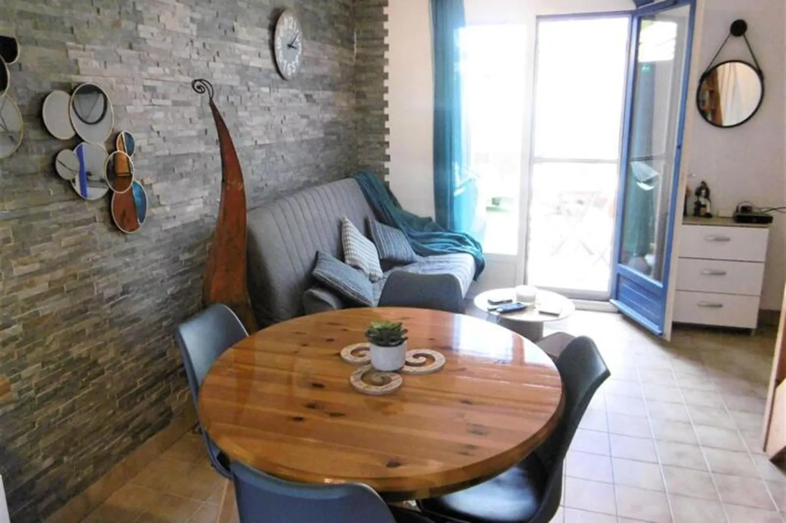 Résidence Duguay Trouin-Eetkamer