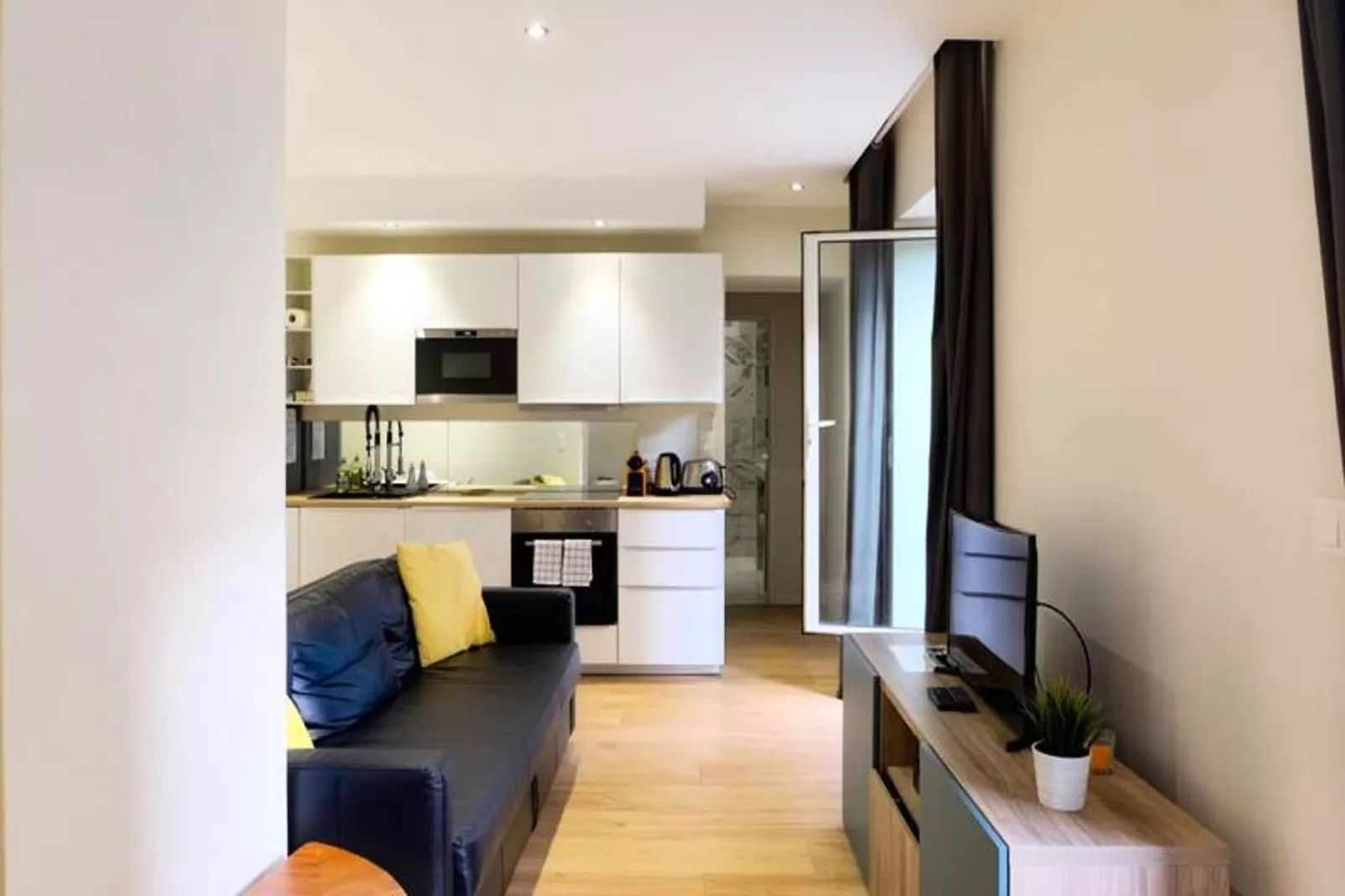 Magnifique T3 Tout Confort Avec Terrasse, Parking Et Vue Oc&eacute;an Pour 5-Woonkamer