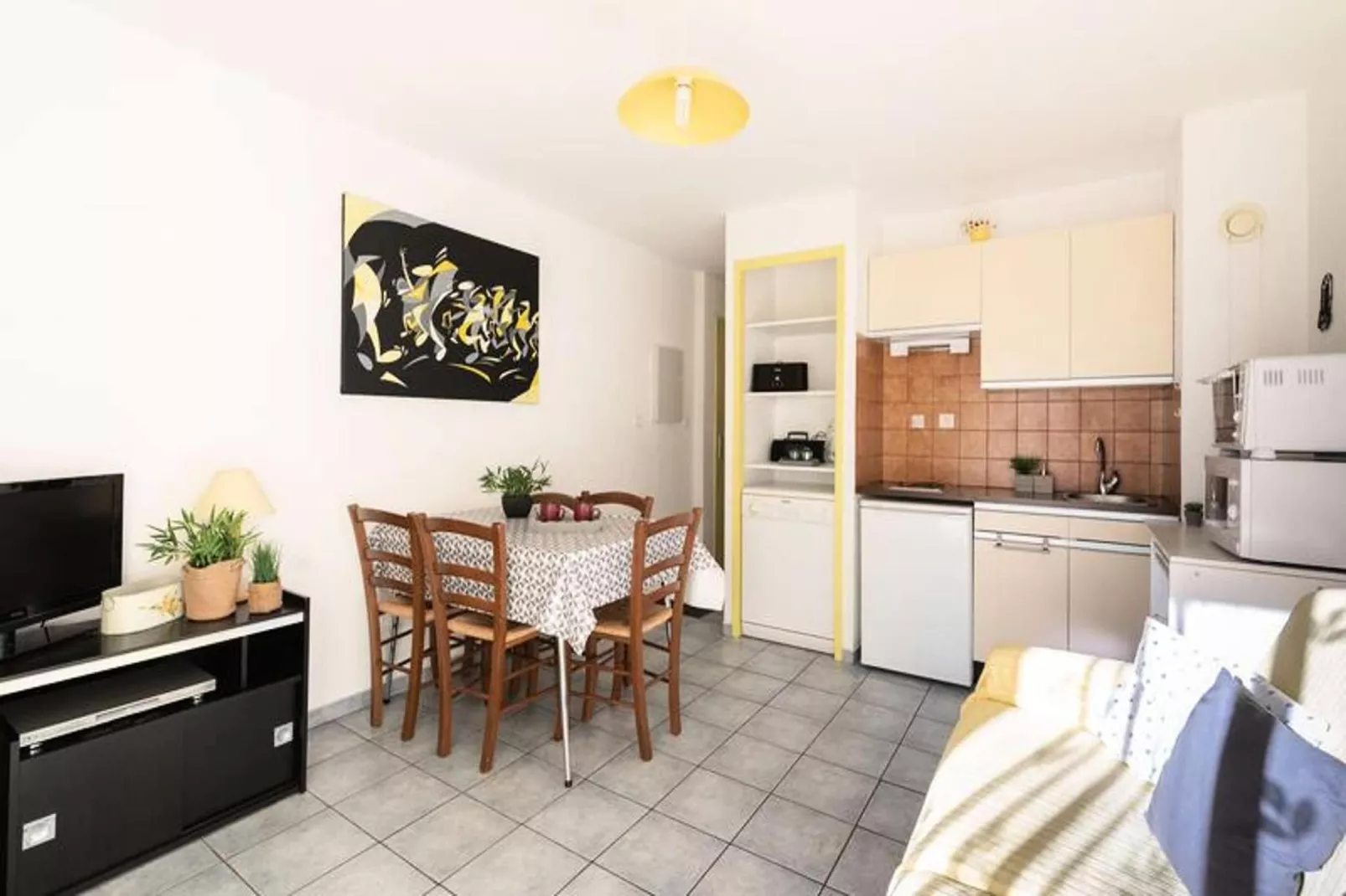 Résidence H.th.i:iris-Keuken