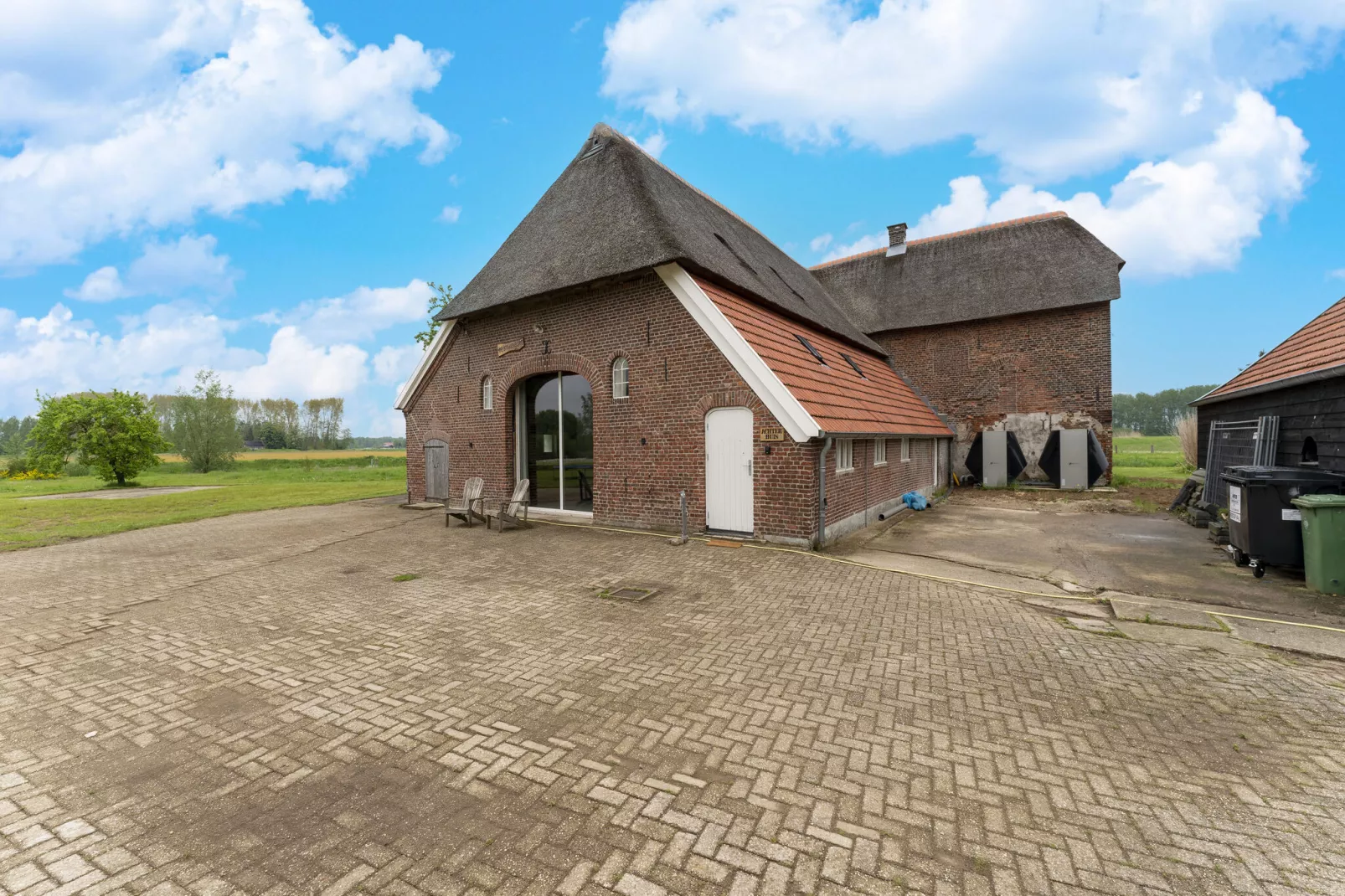 De stakenborg het voor- en achterhuis - Overloop