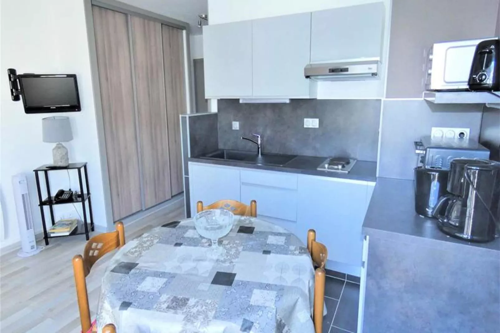 Résidence Le Chateau Durieux 2-Keuken