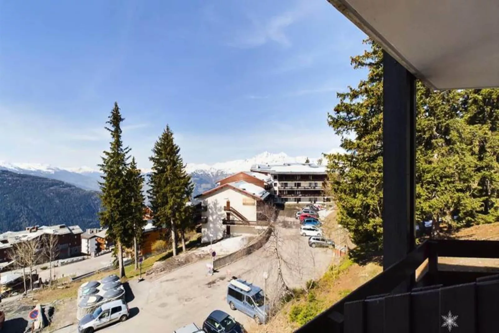 Résidence Bouquetins A-Buitenkant zomer