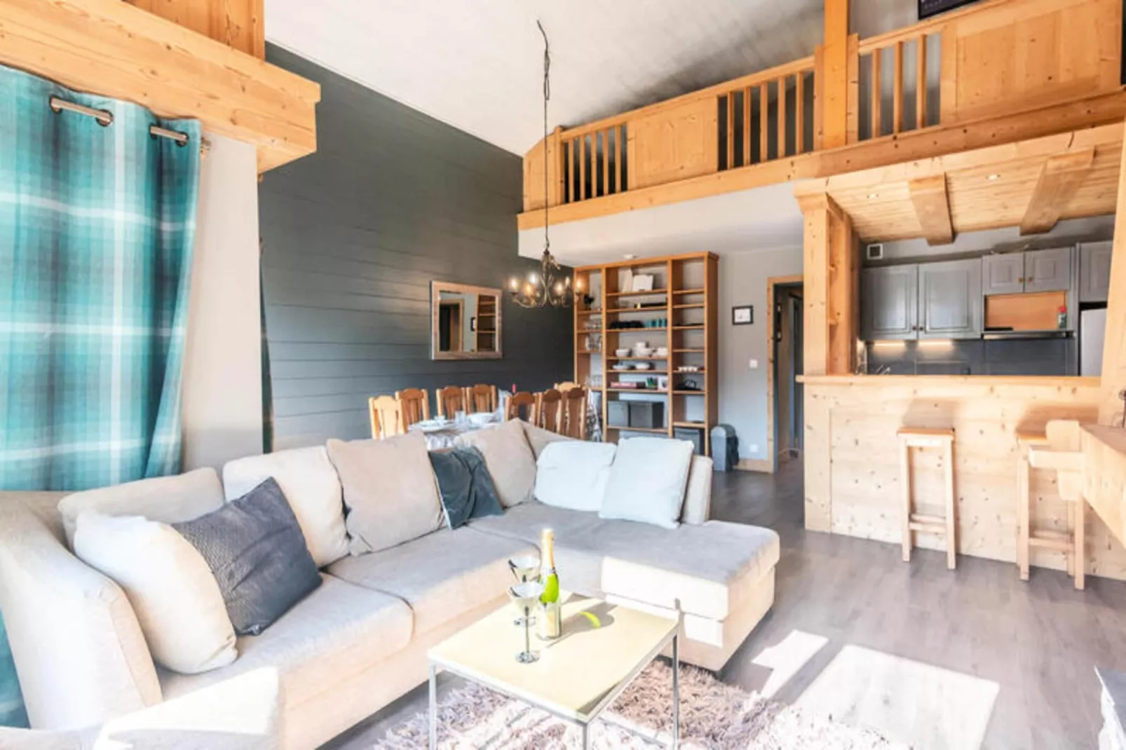 Résidence Les Cordettes-Buitenkant zomer