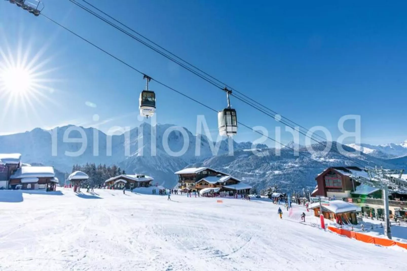 Résidence Castel Des Roches A-Buitenkant zomer