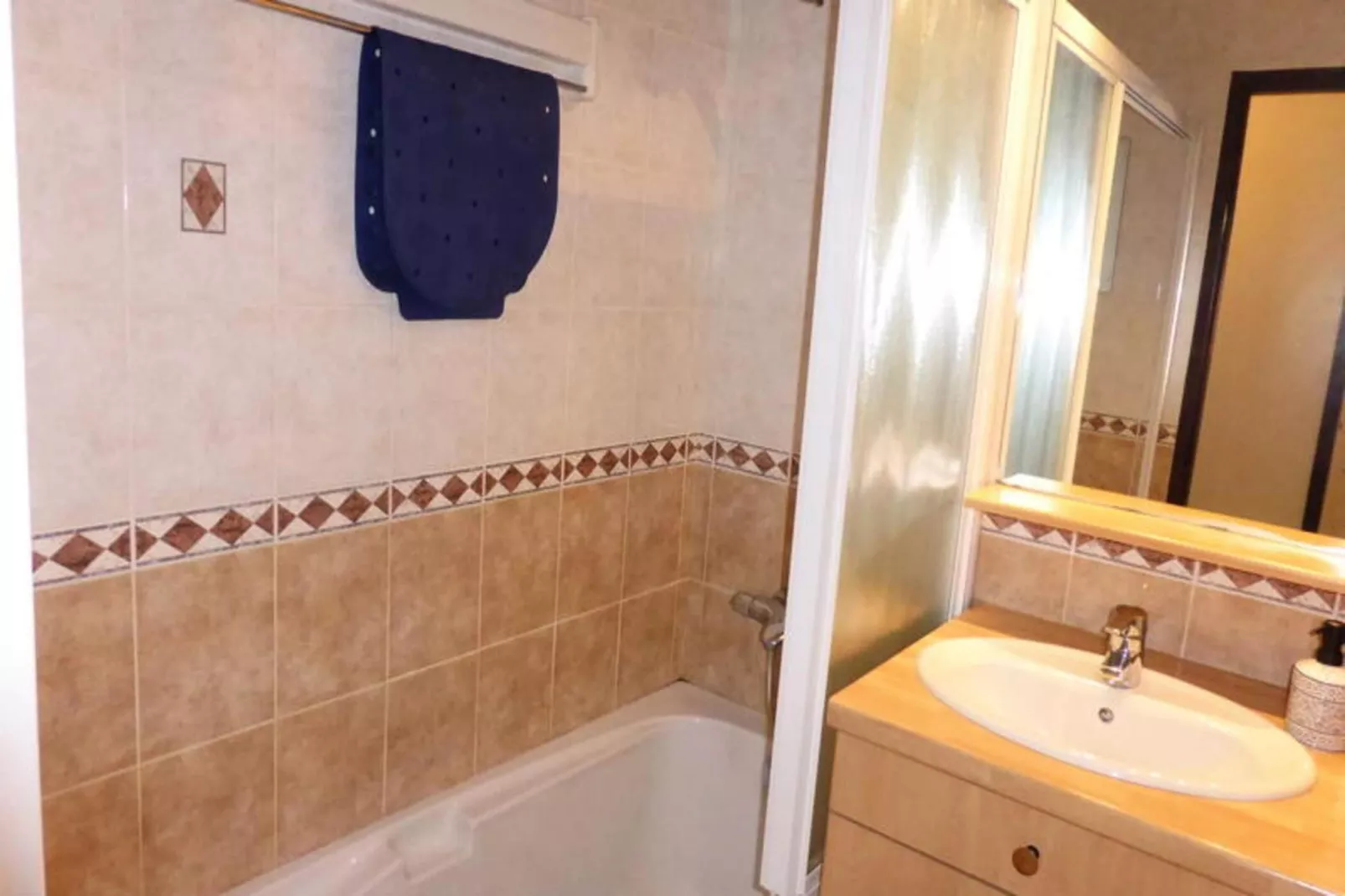 Résidence Bel'aval-Buitenkant zomer