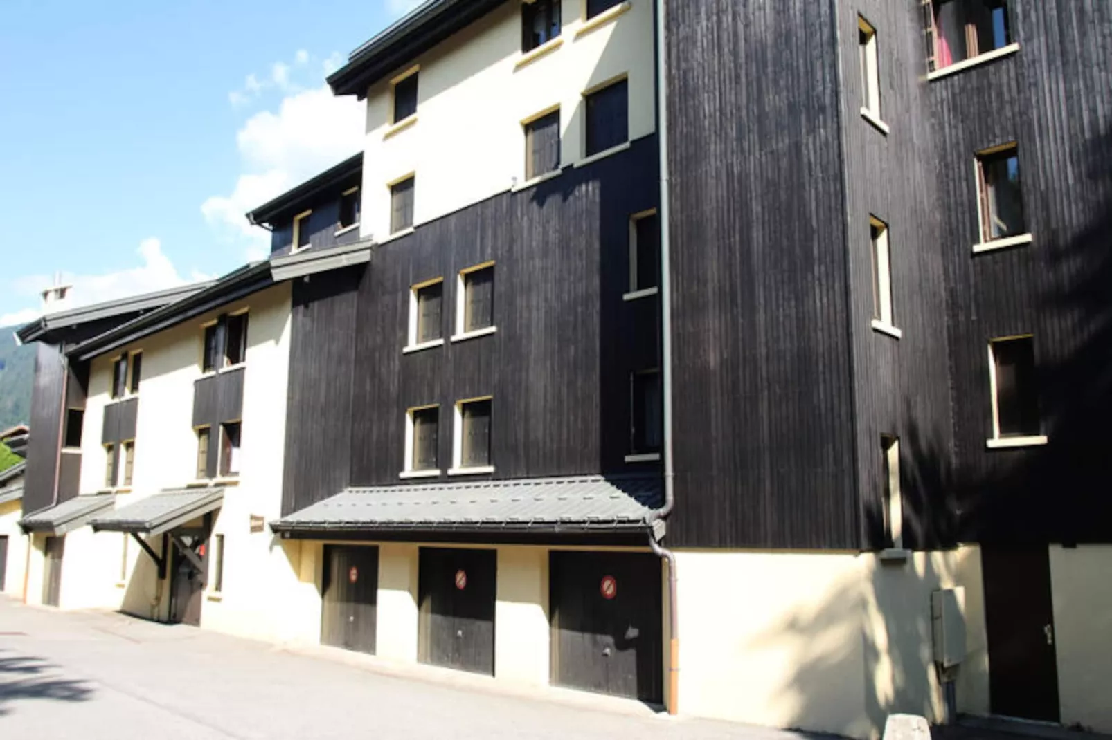 Appartements à Les Carroz-d'Arâches-Image-tags.