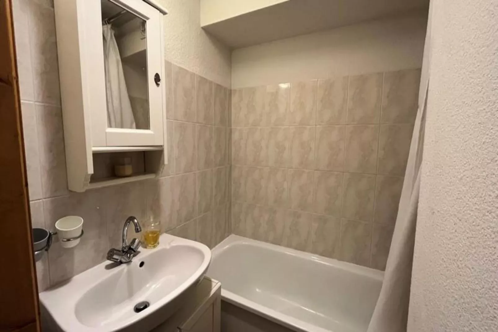 Résidence Les Balcons De Chatel-Badkamer