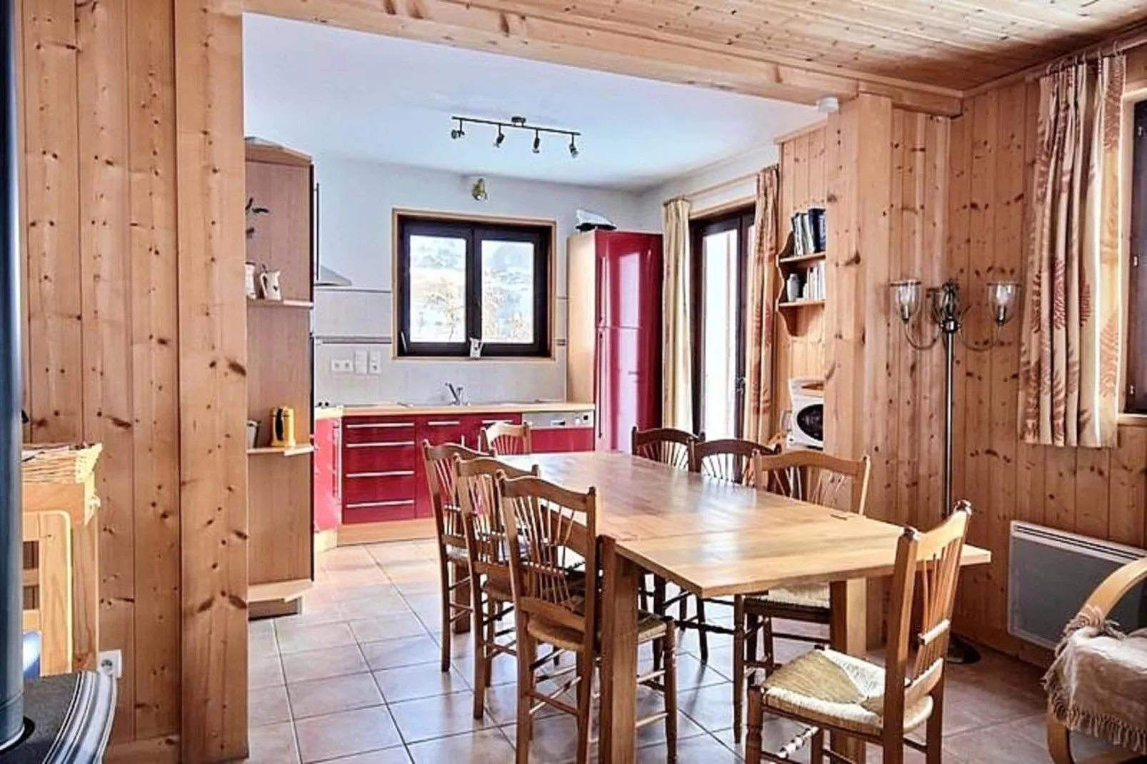 Chalets à Saint Jean d'Aulps-Eetkamer