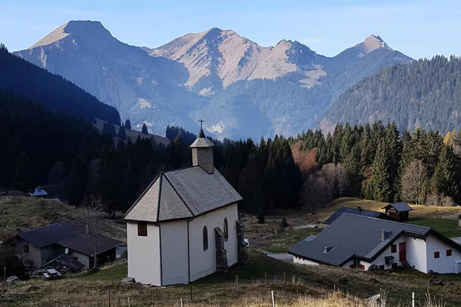 Appartements à Saint Jean d'Aulps-Uitzicht zomer