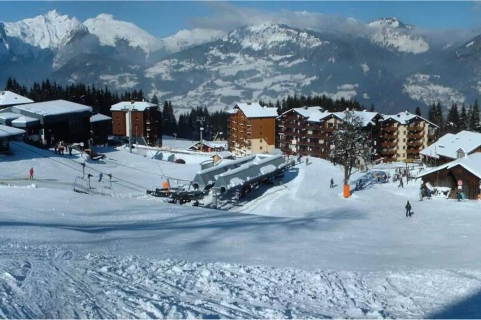 Résidence Gelinotte-Buitenkant zomer
