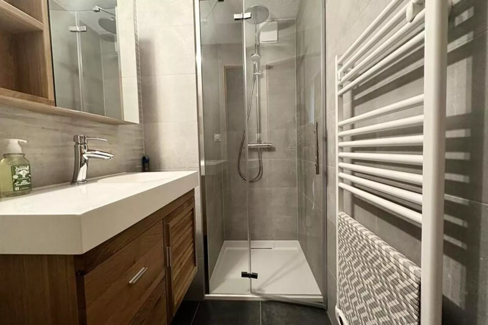 Residence Des Neiges Bat C-Overloop