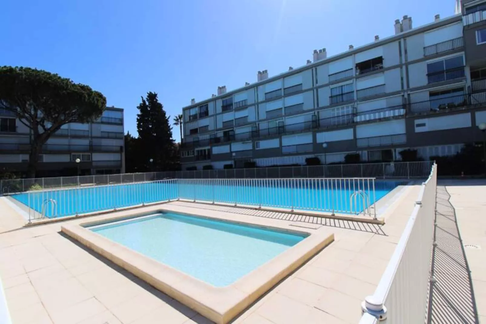 Résidence Paris Saint Tropez-Image-tags.