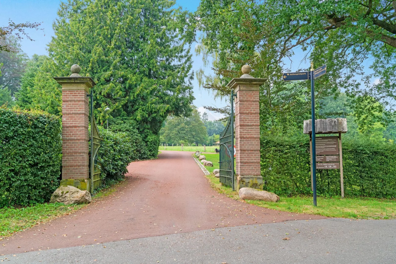 Park Kalheupink Oldenzaal-Hal-ontvangst