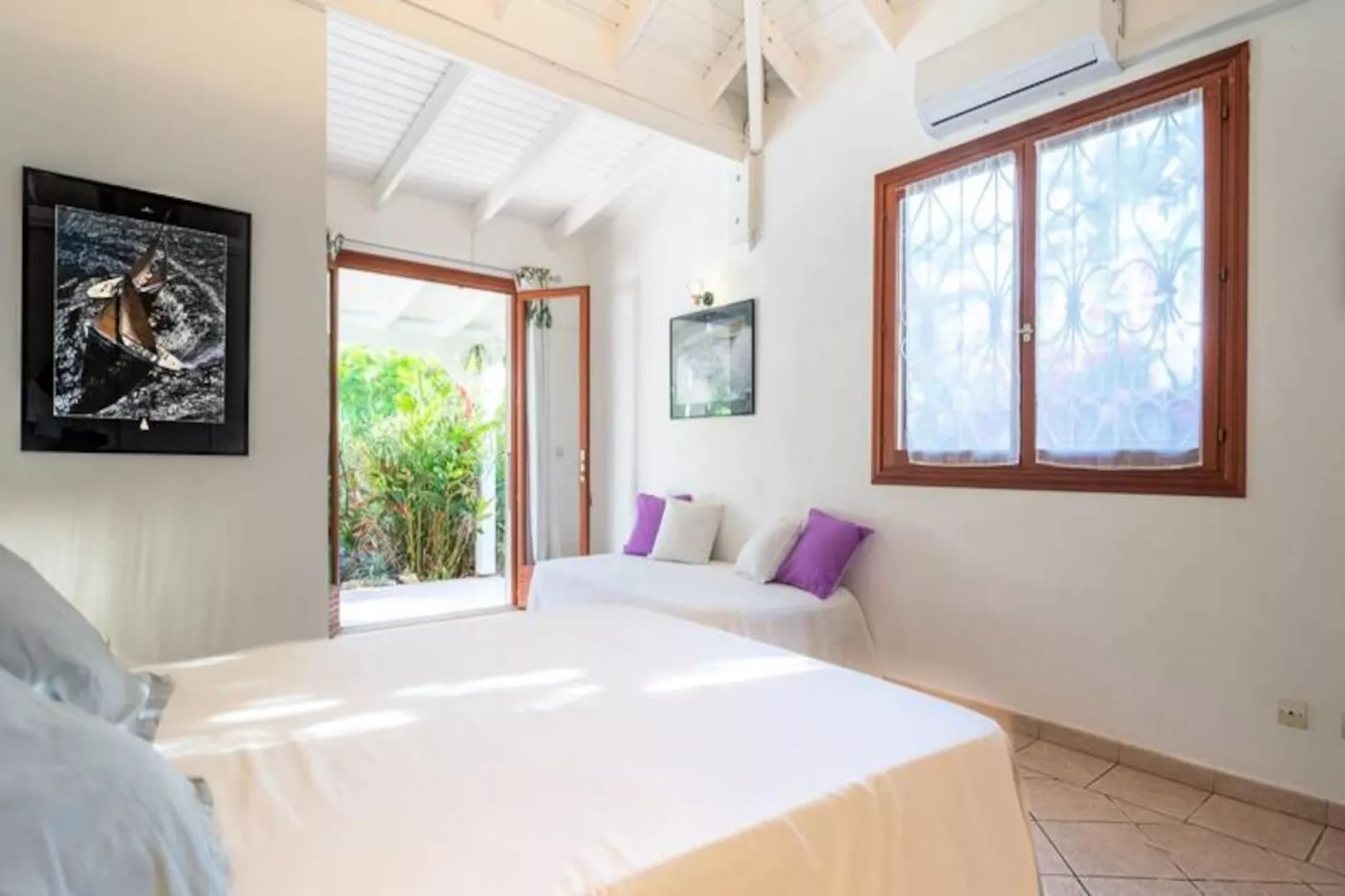 Villa Secr&egrave;te-Image-tags.