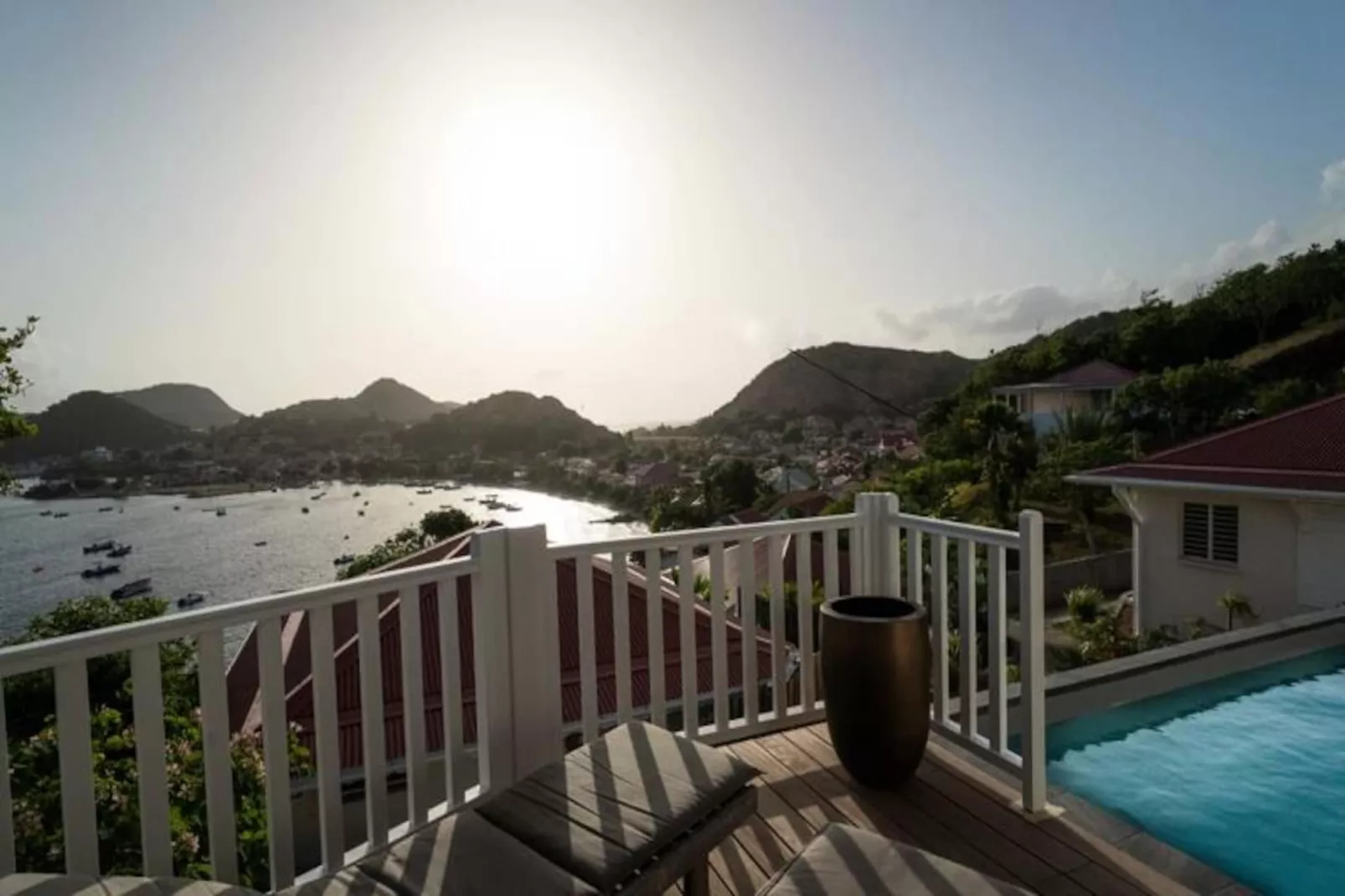 Villa Rackam-Image-tags.