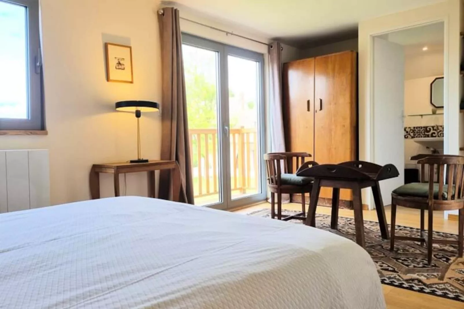 🍎 La Bergeronnette - Domaine D'apreval - Campagne-Image-tags.