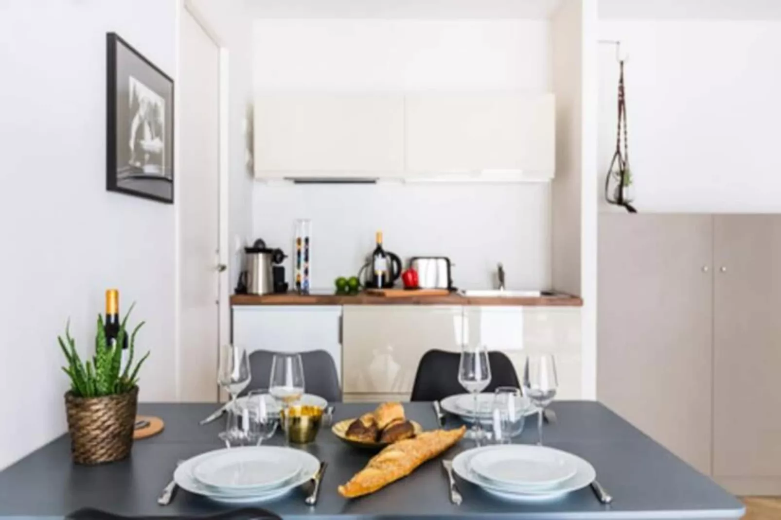 Appartement &agrave; La Belle Pierre Et Lumineux Pour 4 Situ&eacute; Dans L'hypercentre-Image-tags.