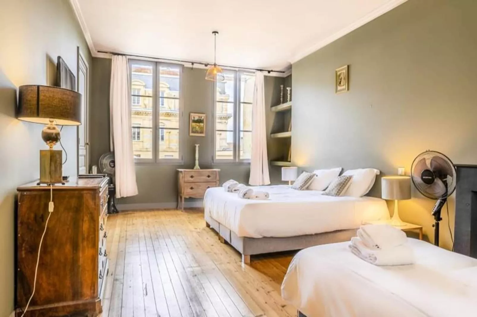 Superbe Appartement Pour 5 Personnes Id&eacute;alement Situ&eacute; Place Gambetta-Buitenkant zomer