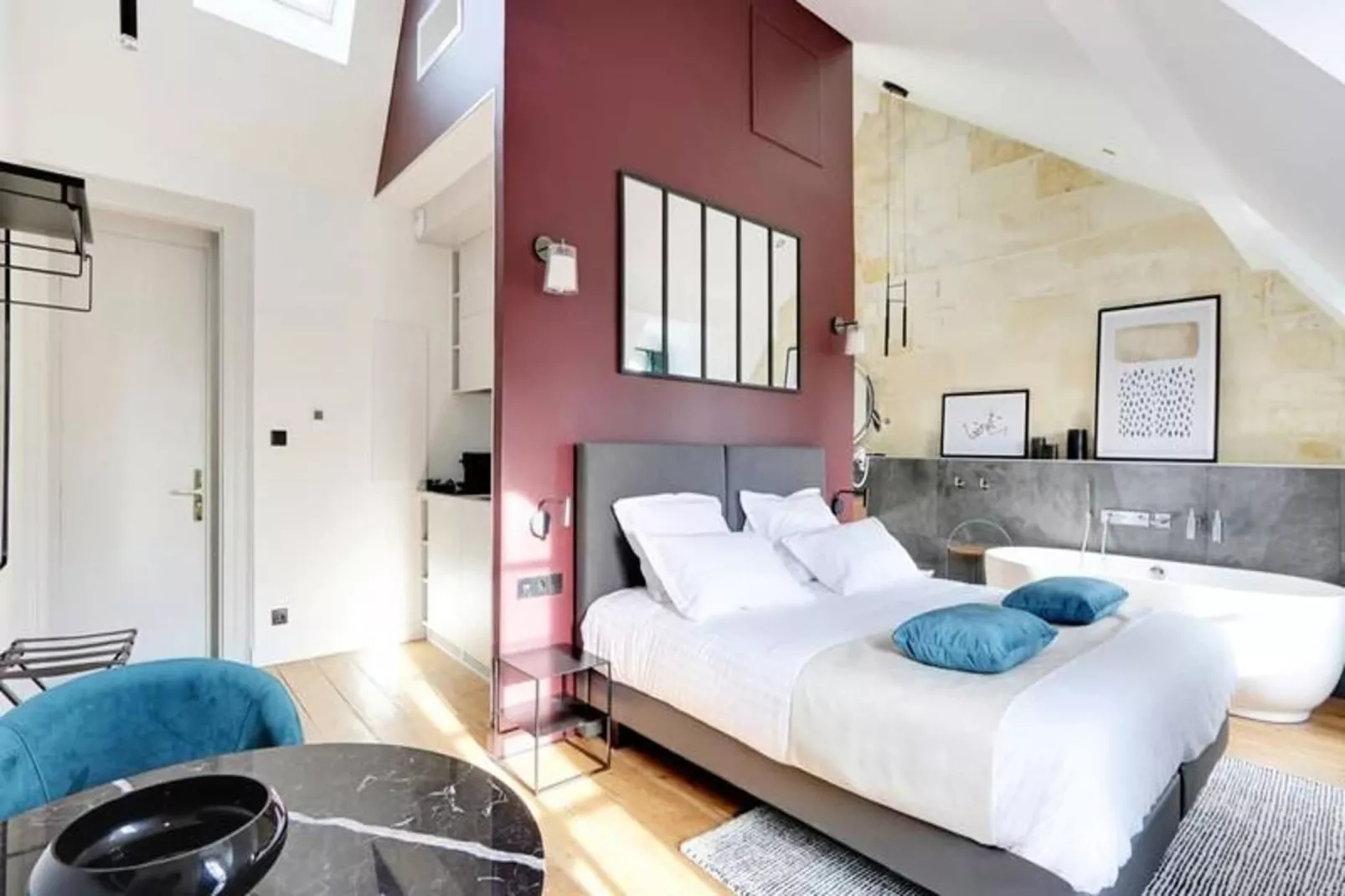 Maison Labruy&egrave;re - Suite Cosy Jardin-Buitenkant zomer