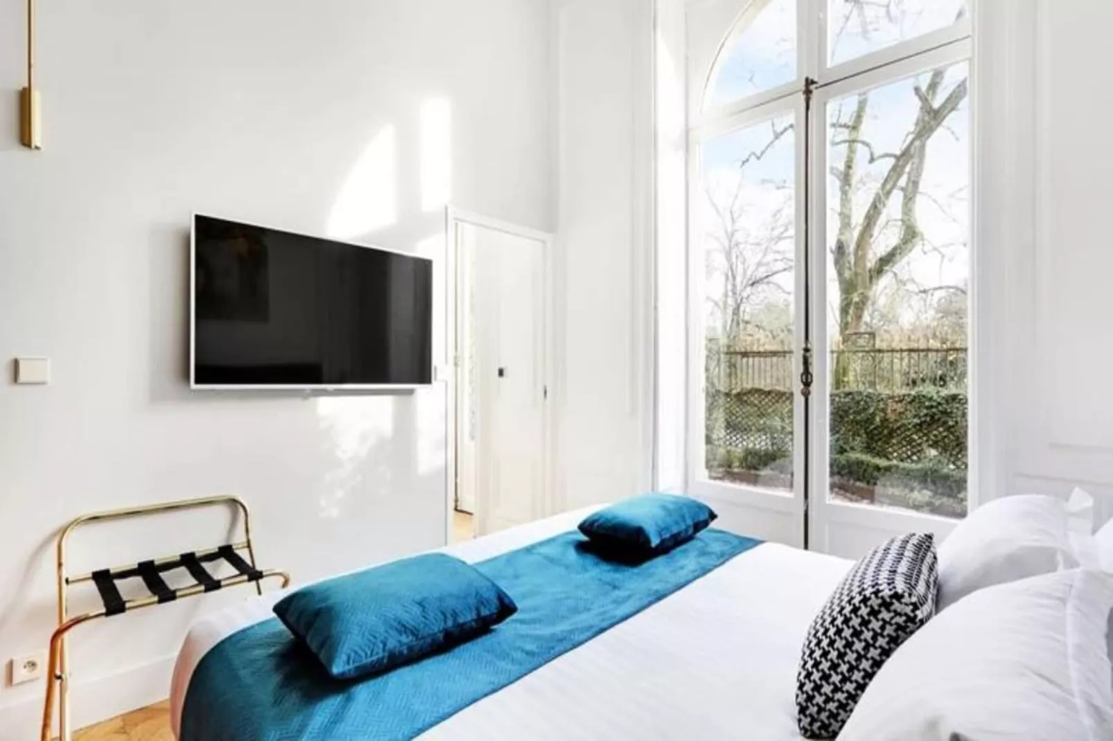 Maison Labruy&egrave;re - Suite Jardin Royal-Slaapkamer