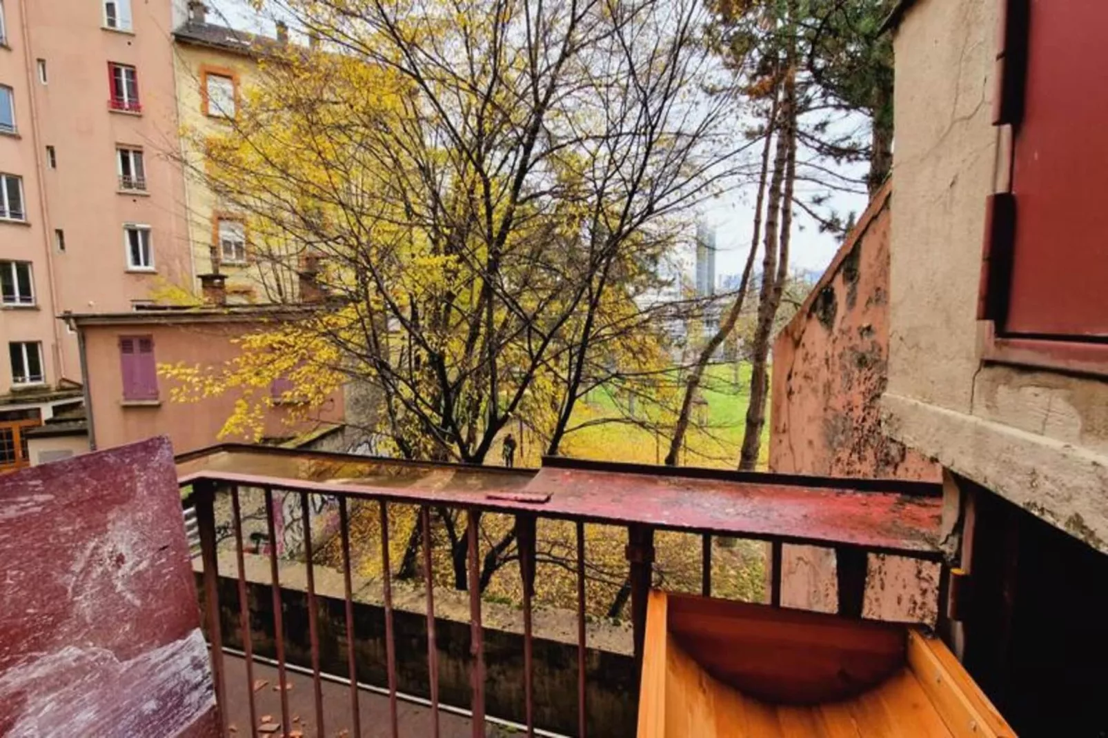 Le Berriat | Spacieux T4 | 3 Chambres ✨-Buitenkant zomer