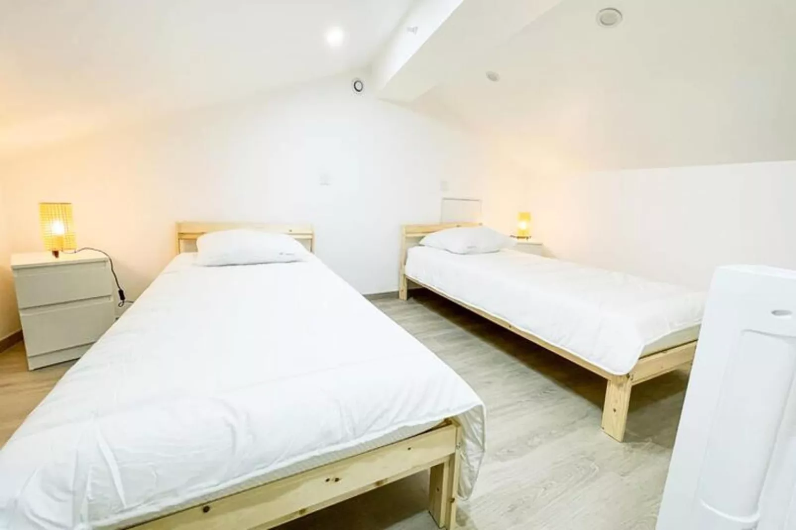 Le Duplex 🌞 Calme & R&eacute;nov&eacute;|-Slaapkamer