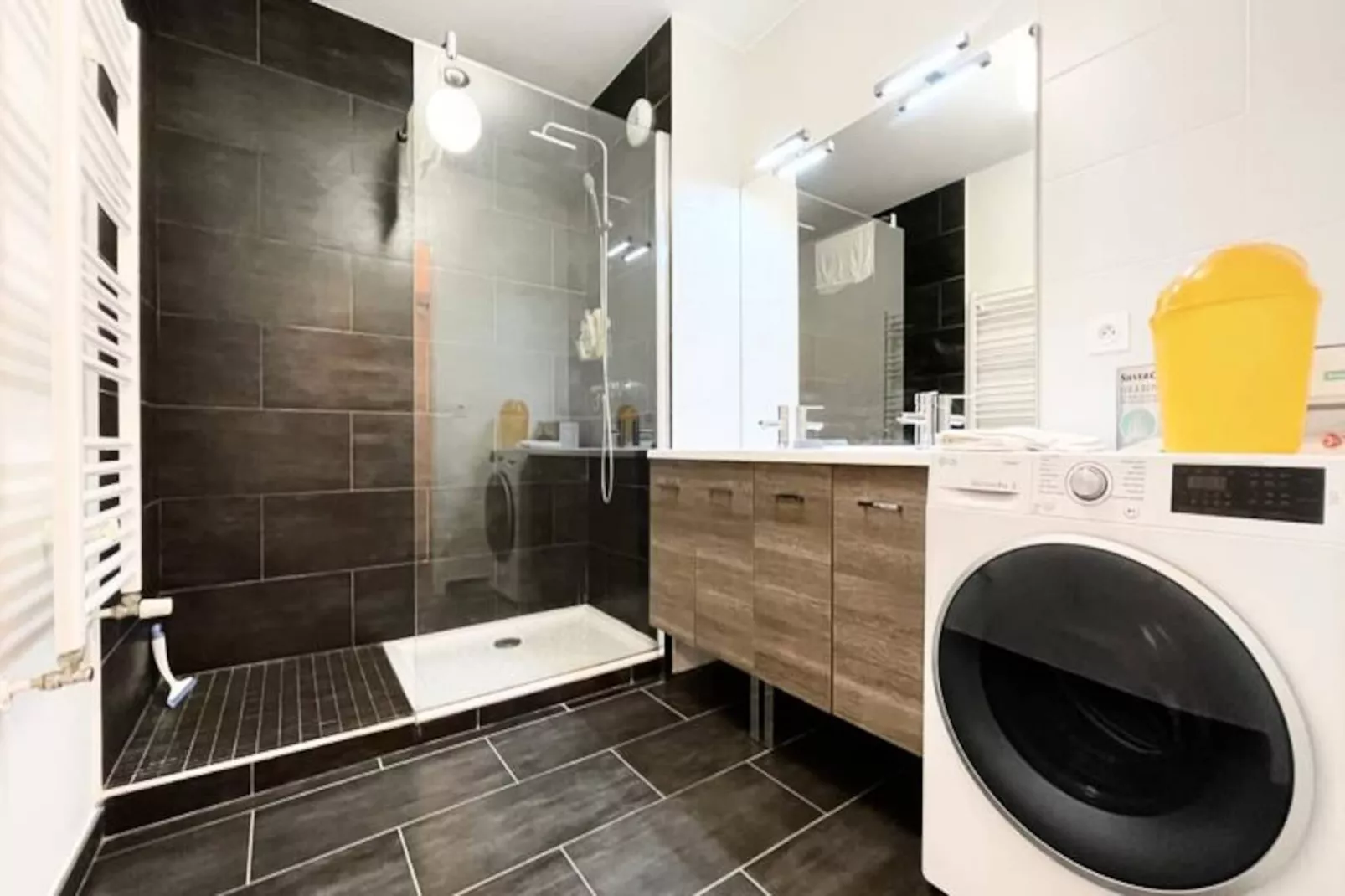 M&eacute;ditation &agrave; Eybens | Terrasse | Wifi  📖-Image-tags.