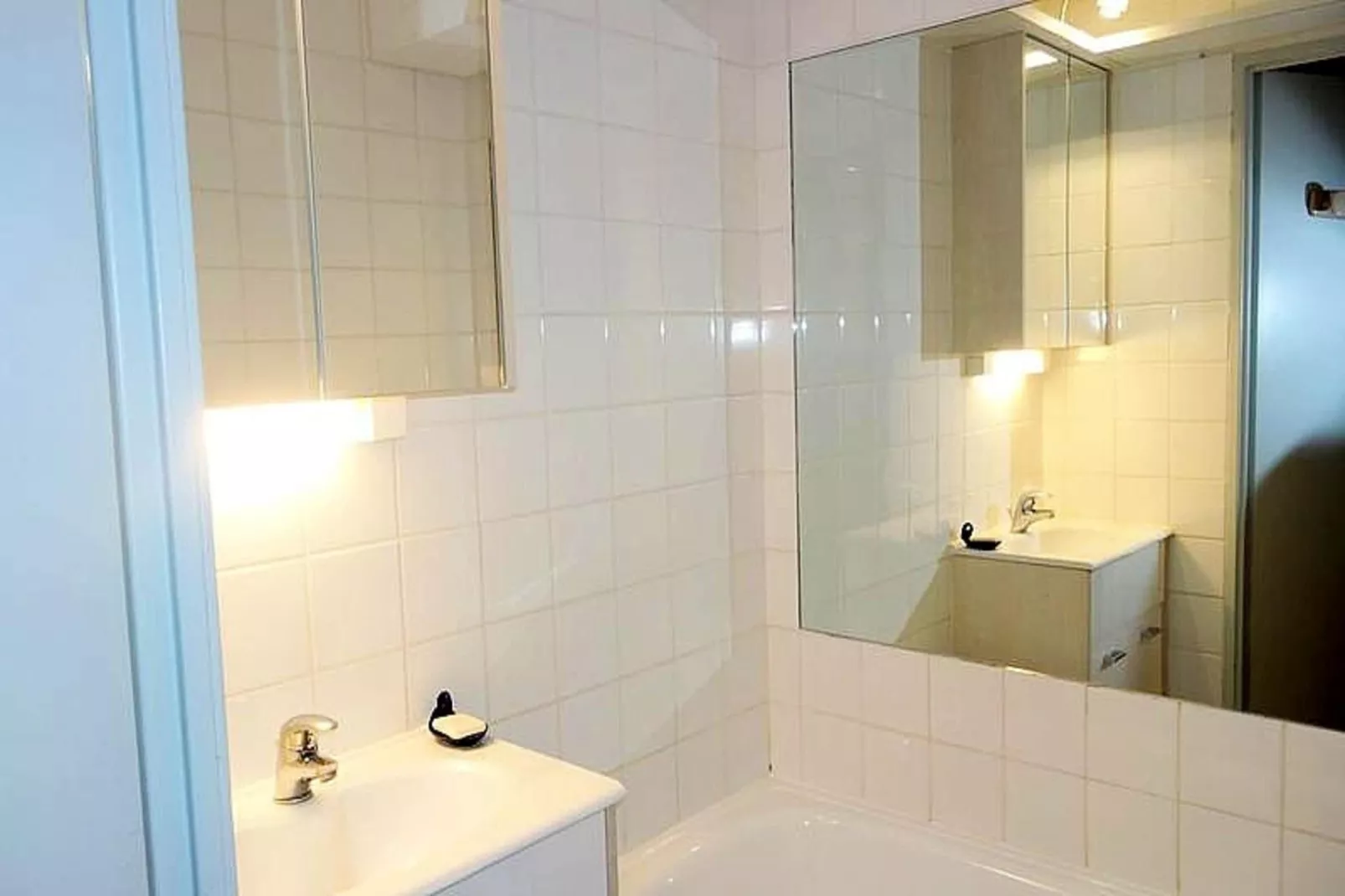 Résidence 4 Soleils-Badkamer