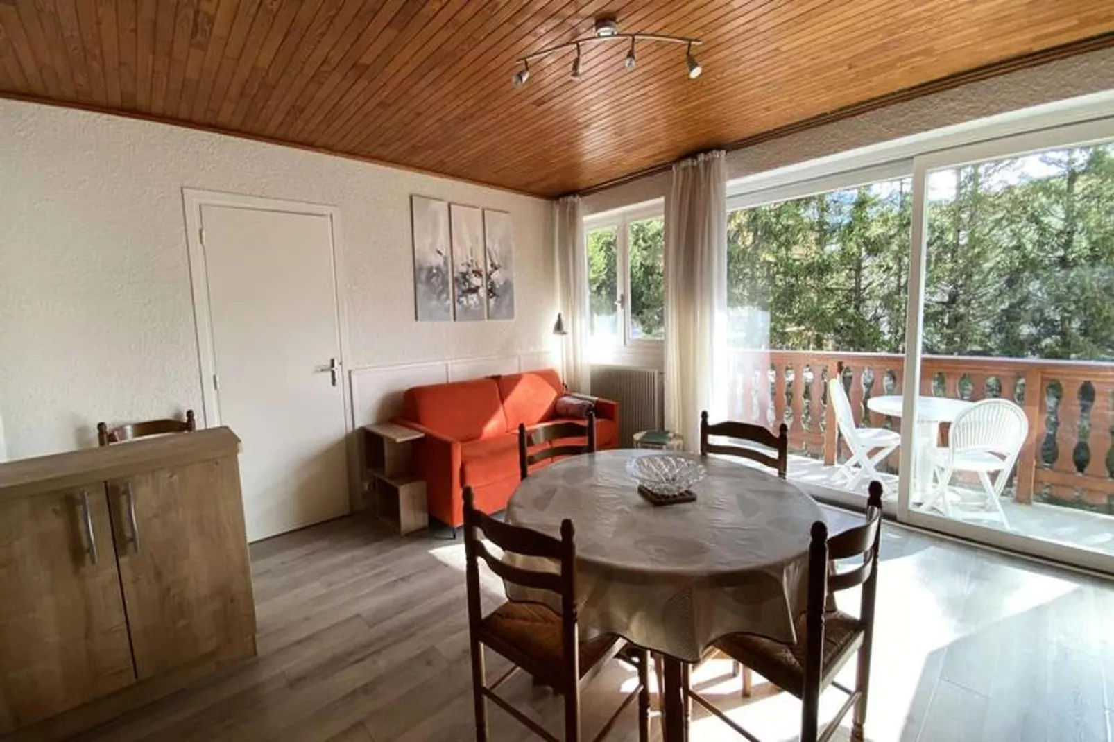 Résidence Le Midi-Eetkamer