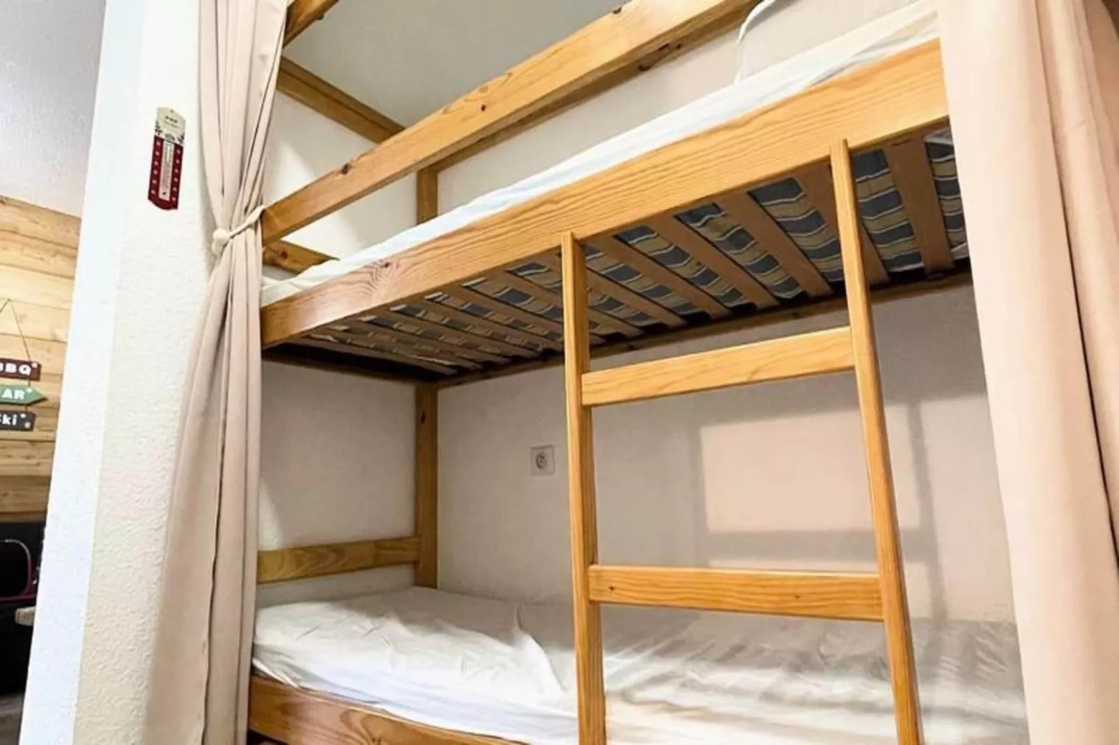 Résidence Arc En Ciel C-Slaapkamer