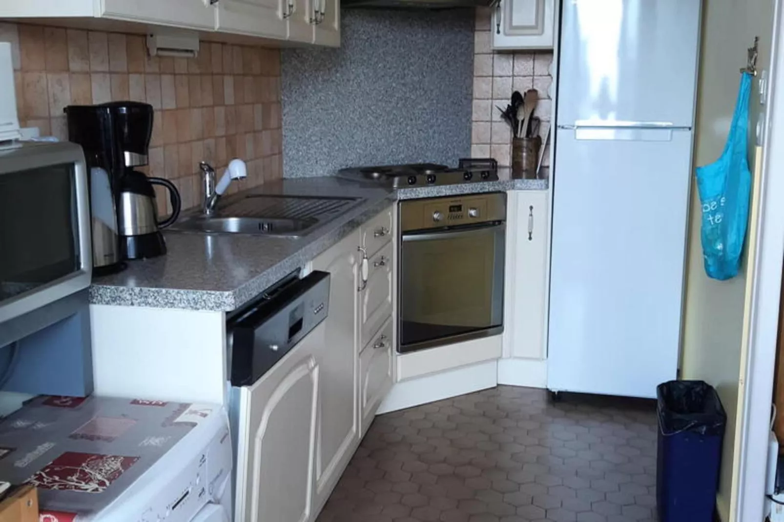 Résidence Cabourg A-Keuken