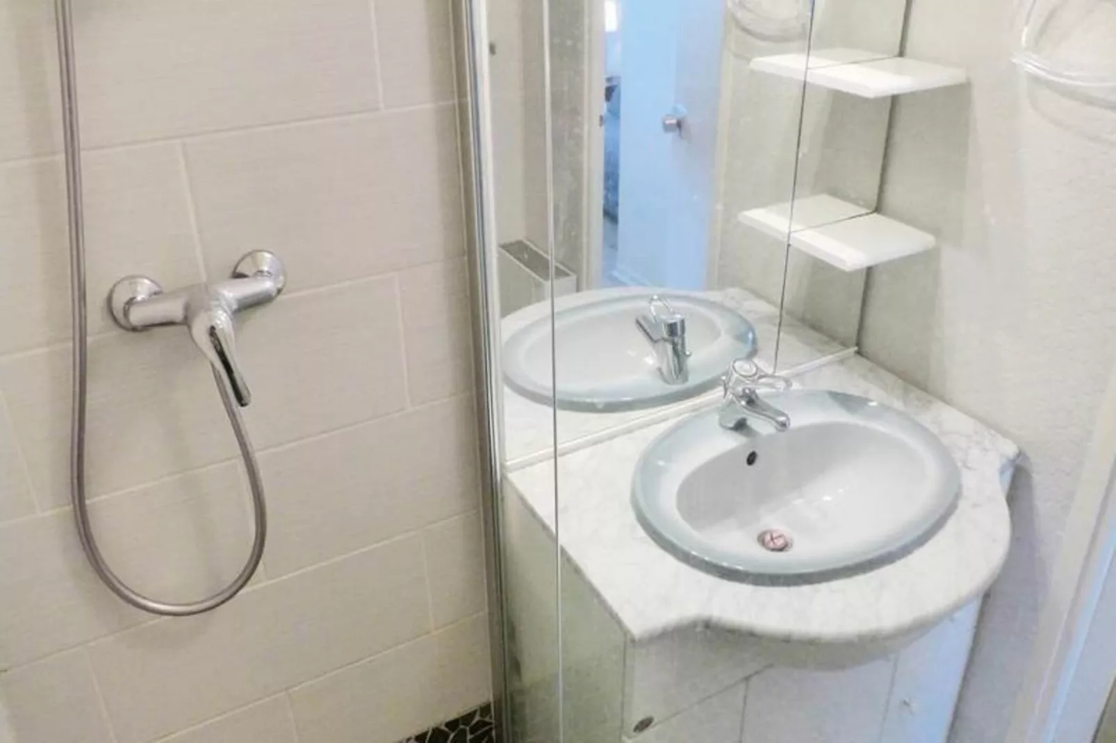 Résidence Cap Sud-Badkamer