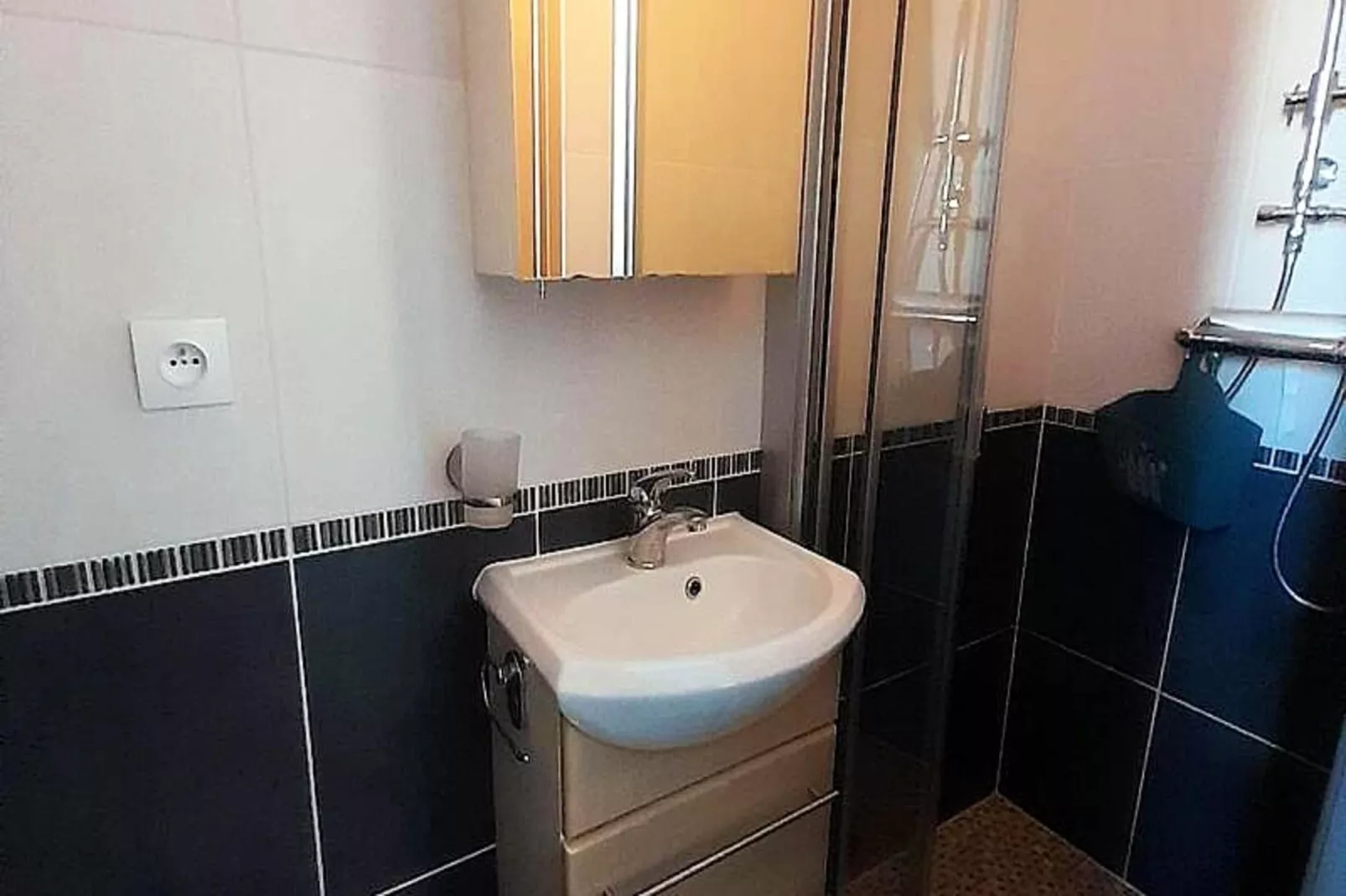 Résidence 34 Rue De Verdun-Badkamer