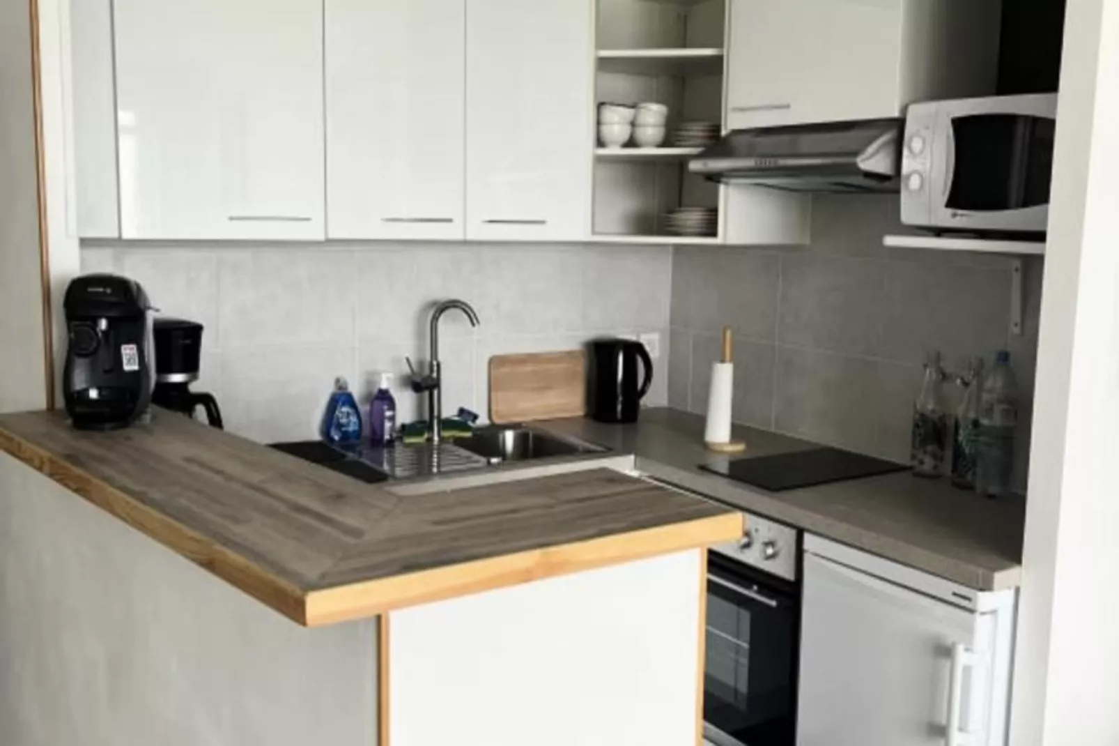 Résidence Vue Sur Les 3 &icirc;les Pr&ecirc;t De La  Thalasso-Woonkamer