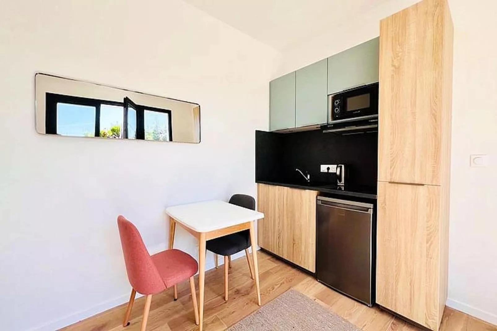 Résidence 20 Boulevard Anatole France-Eetkamer