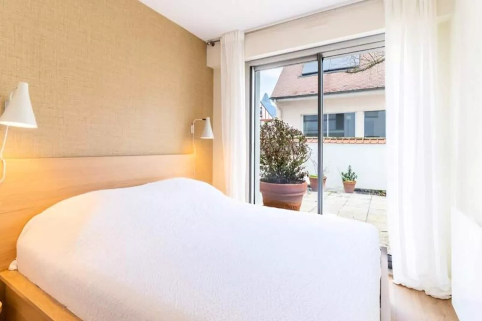 Résidence Bel Appartement Pour 5 Pers Avec Deux Terrasses Proche Mer Et Centre-Image-tags.