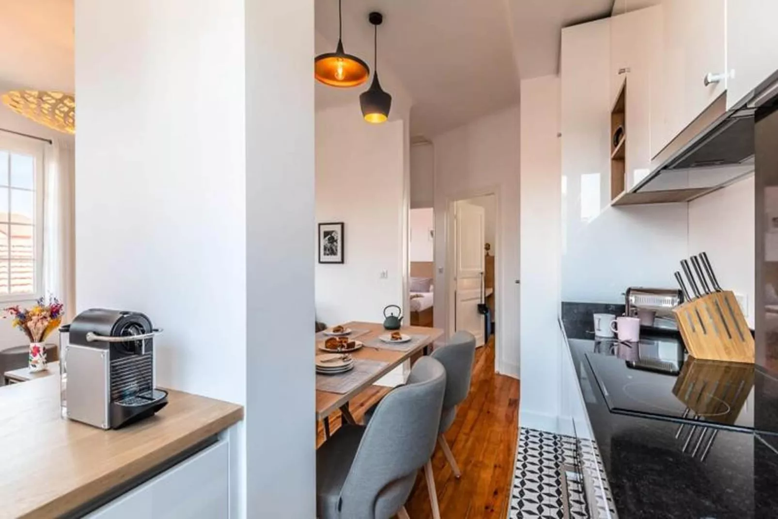 Superbe Appartement Plein De Charme Avec Balcon, 2ch, &agrave; 5min De La Plage-Keuken