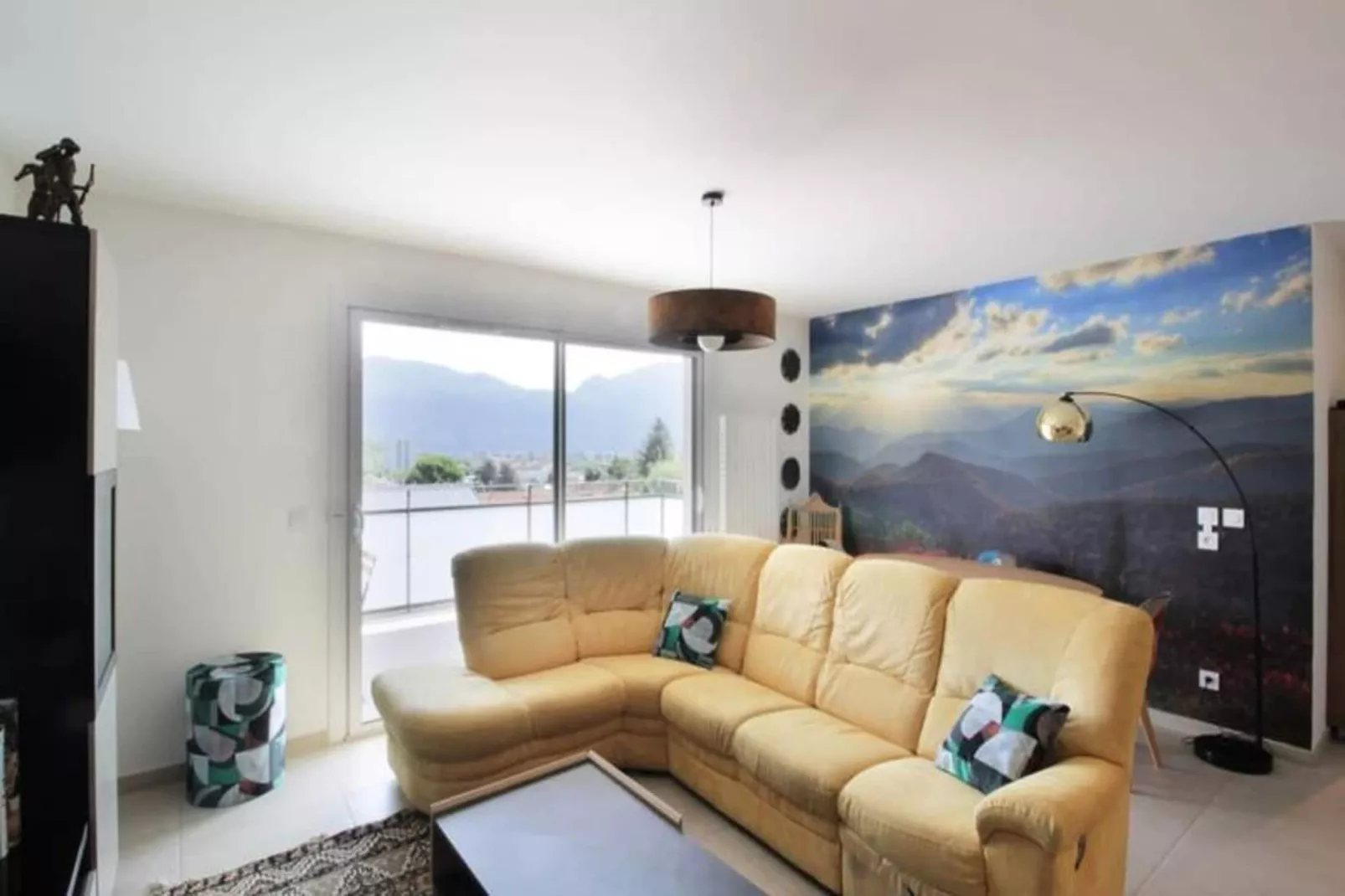 Confortable T3 Avec Terrasse Et Garage !-Woonkamer