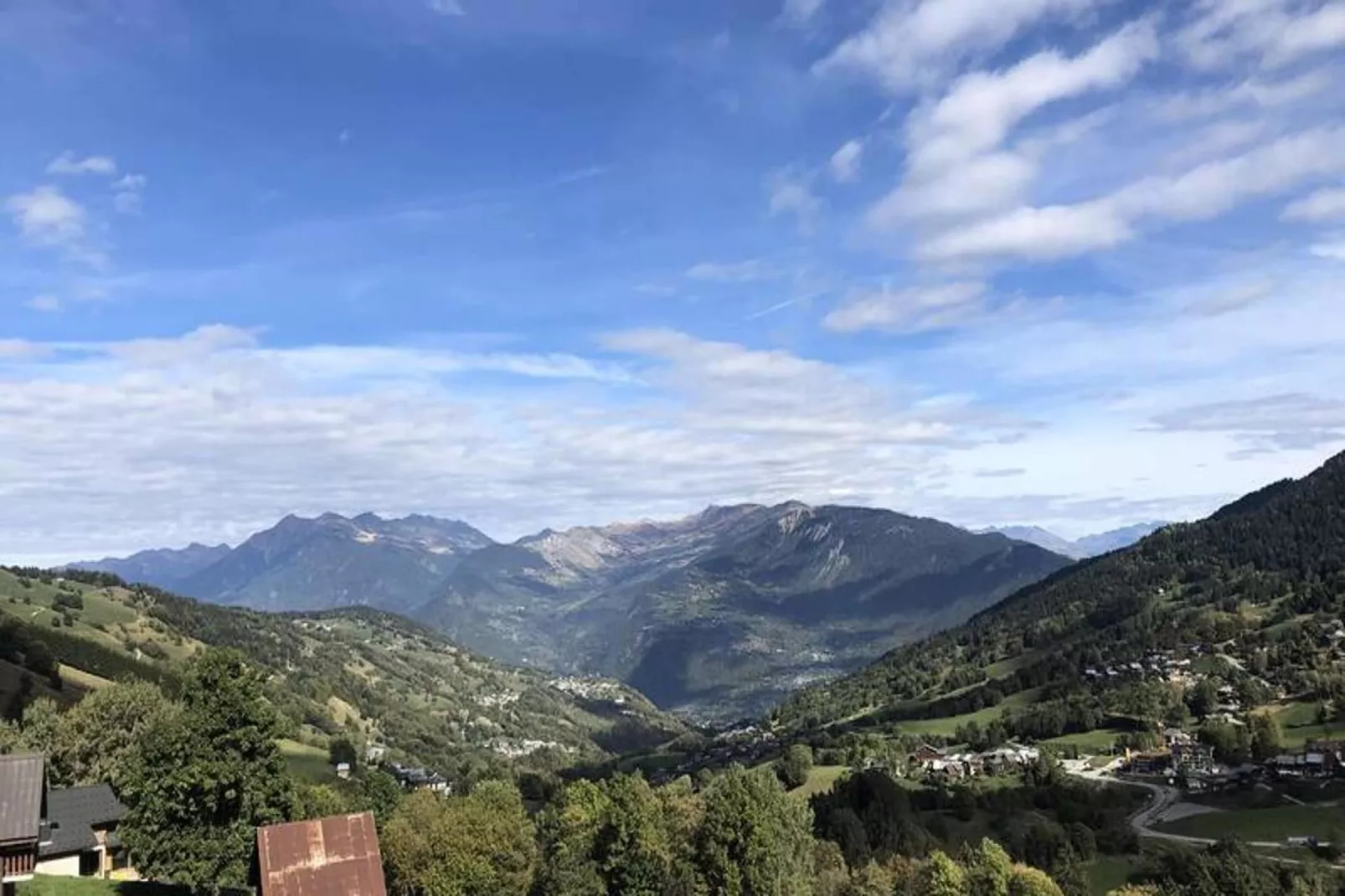Résidence Camarine-Uitzicht zomer
