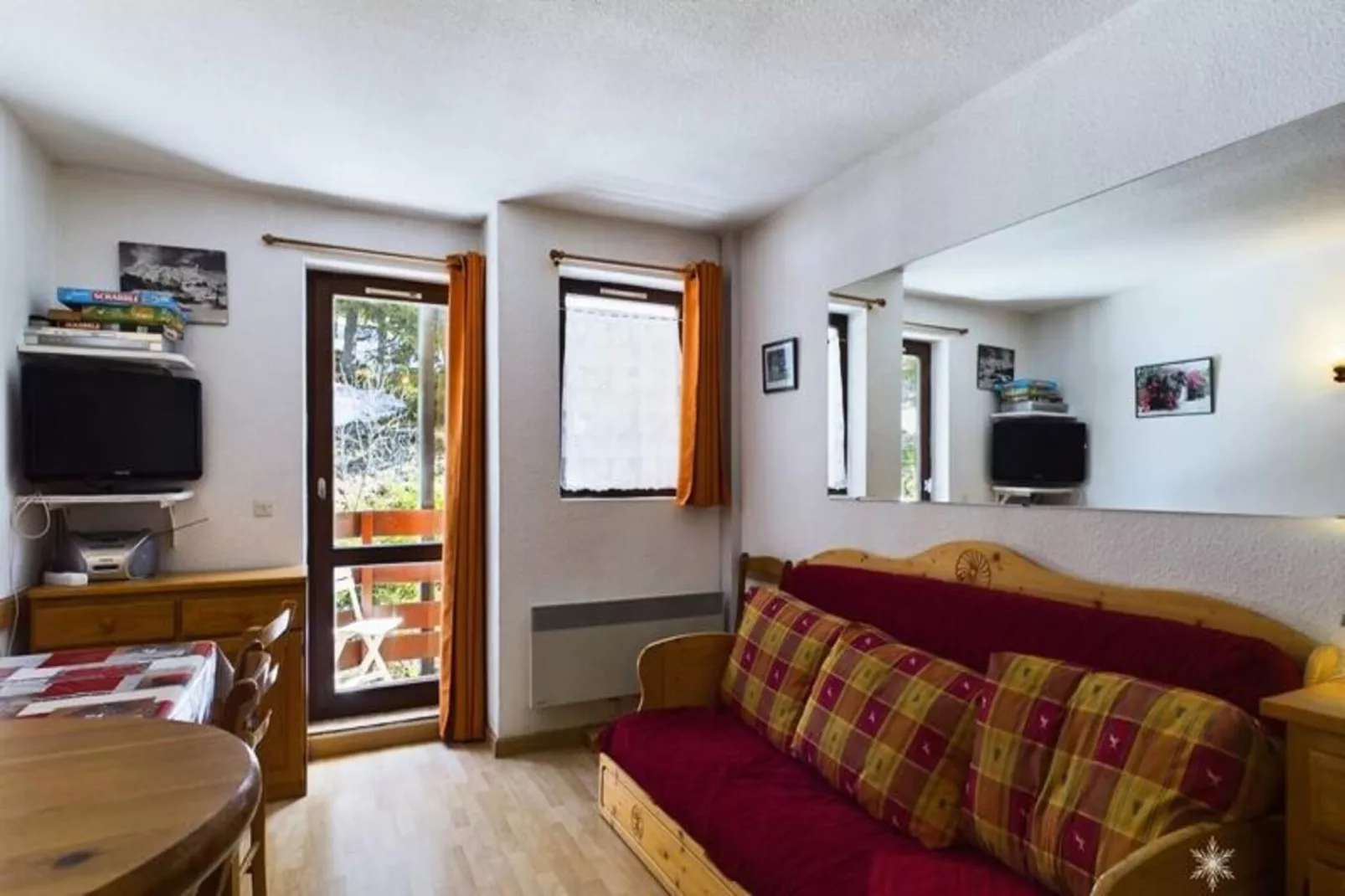 Résidence Bouquetins A-Buitenkant zomer