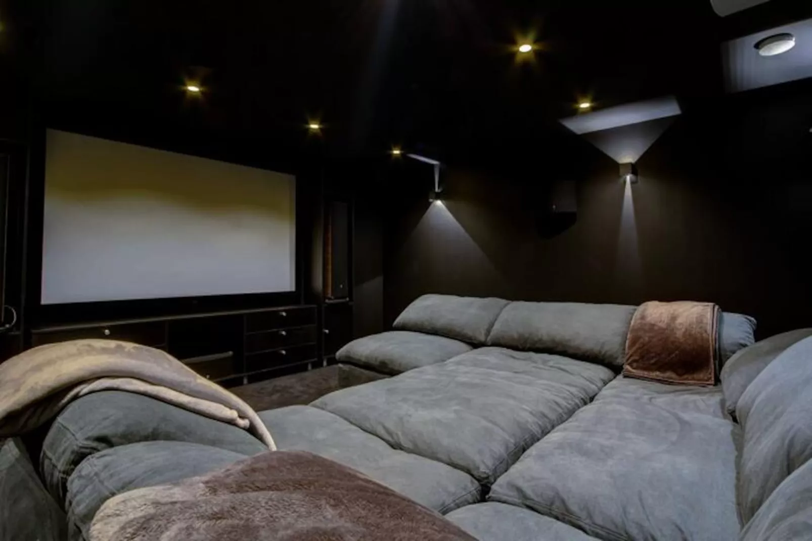 Chalet Nosefosa-morzine-Image-tags.