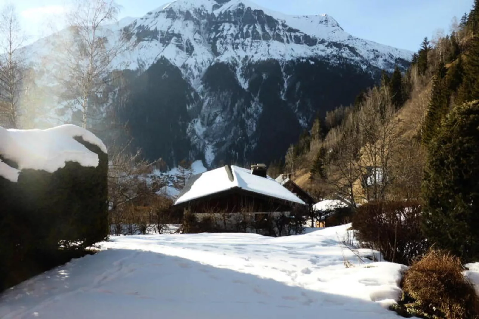 Résidence Les Carlines-Buitenkant zomer