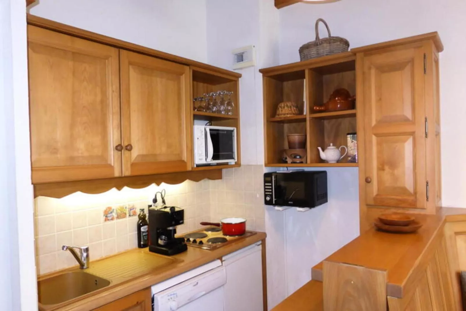 Résidence Palmes D'or-Buitenkant zomer