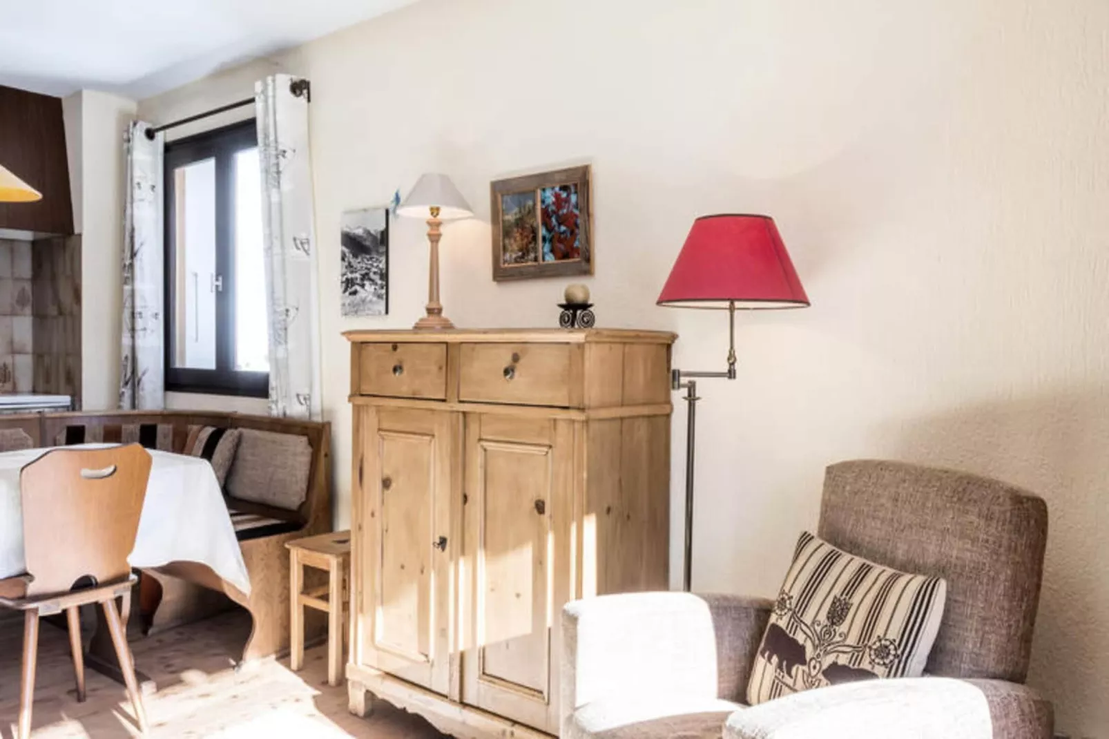 Résidence Crystal-Buitenkant zomer