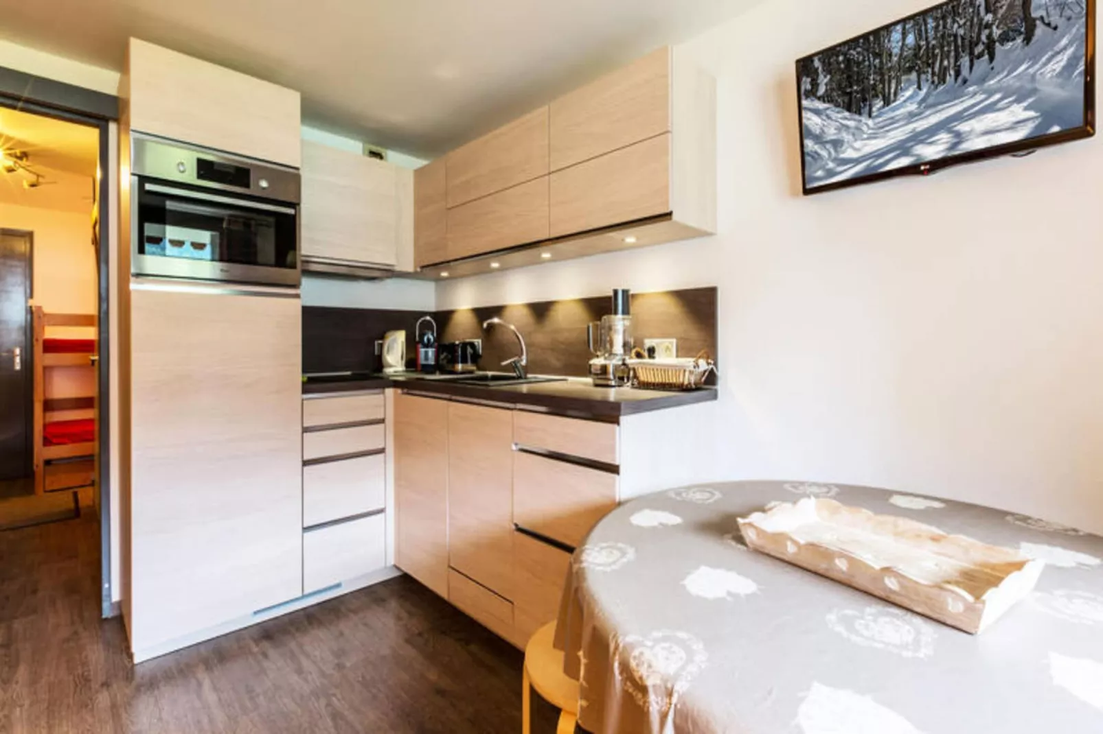 Résidence Parnasse 2-Keuken